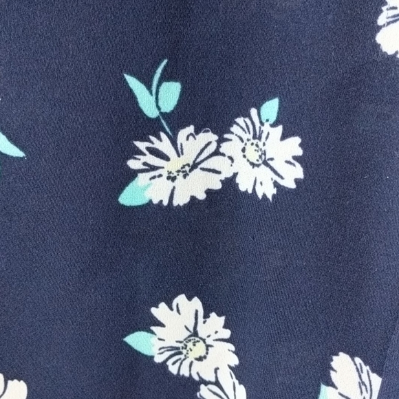 UO Kimchi Blue Floral Relaxed Blouse - Picture 6 of 7